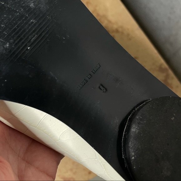 Everlane Bone Croc Embossed Leather 90s Loafer. Fit more like an 8.5 - Picture 11 of 16